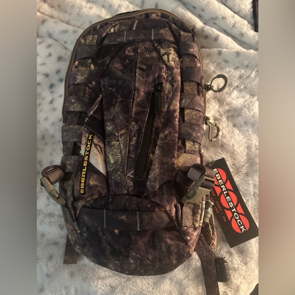 DAGGER HYDRATION PACK
